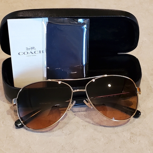 Please see COPY Listing - Picture 3 of 16